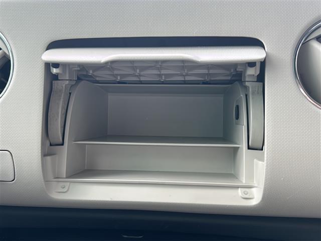 ミラココア ココアX 禁煙車 オーディオ オートエアコン アイドリングストップ ベンチシート CD スマートキー 純正フロアマット パワーステアリング パワーウィンドウ ABS ハロゲンライト 電動格納ミラー ドアバイザー(36枚目)