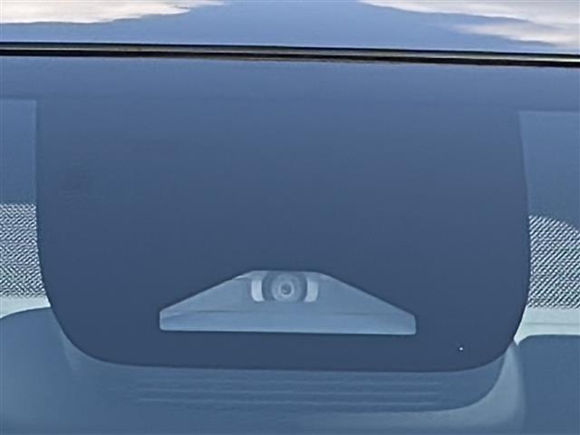 ノア S-Z 純正10.5インチディスプレイオーディオ トヨタセーフティセンス 両側パワースライドドア バックカメラ クリアランスソナー 禁煙車 7人乗り ETC LEDヘッドライト シートヒーター スマートキー(5枚目)