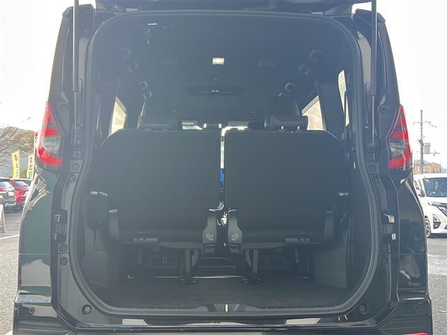 ノア S-Z 純正10.5インチディスプレイオーディオ トヨタセーフティセンス 両側パワースライドドア バックカメラ クリアランスソナー 禁煙車 7人乗り ETC LEDヘッドライト シートヒーター スマートキー(14枚目)