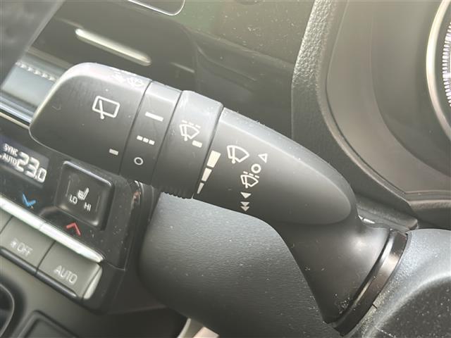 ノア S-Z 純正10.5インチディスプレイオーディオ トヨタセーフティセンス 両側パワースライドドア バックカメラ クリアランスソナー 禁煙車 7人乗り ETC LEDヘッドライト シートヒーター スマートキー(39枚目)