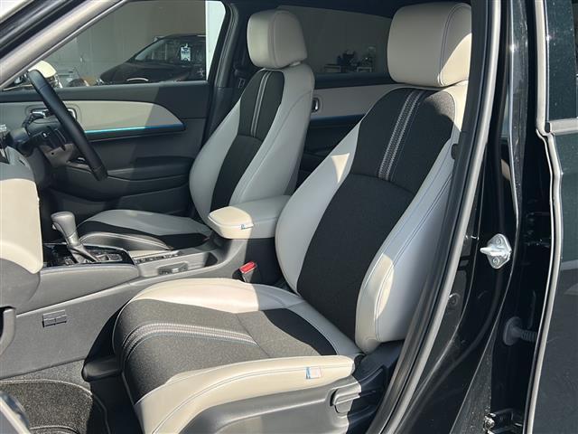 ヴェゼル e:HEV Z・PLaYパッケージ 純正9型インチナビ ホンダセンシング 全方位カメラ ガラスルーフ クリアランスソナー ETC2.0 4WD ブラインドスポットモニター 禁煙車 電動ドアリアゲート LEDヘッドライト パドルシフト(21枚目)