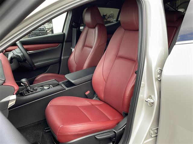 MAZDA3ファストバック 20S レトロスポーツエディション 純正メーカーナビ 全周囲カメラ Bluetoothオーディオ フルセグ USB接続 レーダークルーズ ブラインドスポットモニター ステアリングヒーター シートヒーター コーナーセンサー ドラレコ(22枚目)
