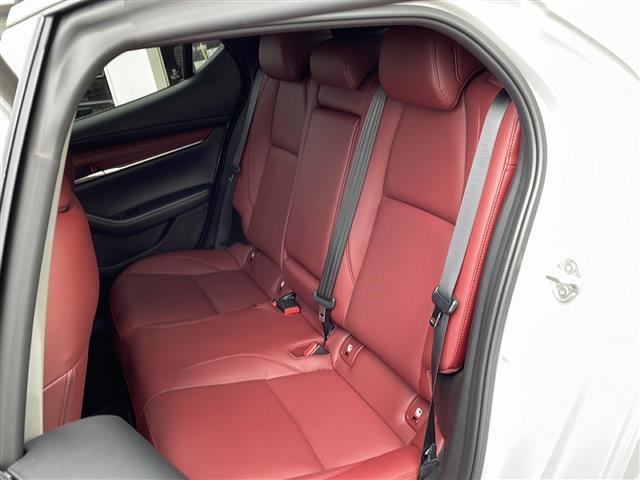 MAZDA3ファストバック 20S レトロスポーツエディション 純正メーカーナビ 全周囲カメラ Bluetoothオーディオ フルセグ USB接続 レーダークルーズ ブラインドスポットモニター ステアリングヒーター シートヒーター コーナーセンサー ドラレコ(23枚目)