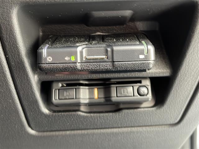 MAZDA3ファストバック 20S レトロスポーツエディション 純正メーカーナビ 全周囲カメラ Bluetoothオーディオ フルセグ USB接続 レーダークルーズ ブラインドスポットモニター ステアリングヒーター シートヒーター コーナーセンサー ドラレコ(38枚目)