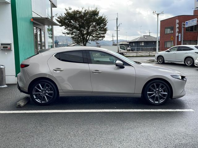 MAZDA3ファストバック 20S レトロスポーツエディション 純正メーカーナビ 全周囲カメラ Bluetoothオーディオ フルセグ USB接続 レーダークルーズ ブラインドスポットモニター ステアリングヒーター シートヒーター コーナーセンサー ドラレコ(50枚目)