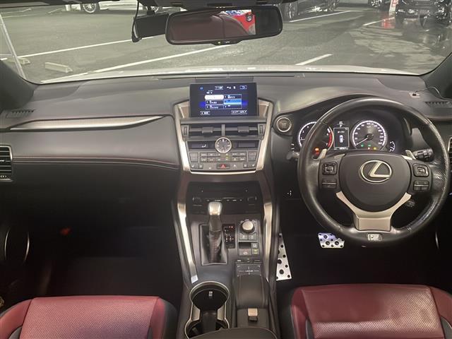 NX NX200t Fスポーツ サンルーフ 純正メーカーナビ バックカメラ プリクラッシュセーフティ レーダークルーズ 赤革シート シートヒーター ビルトインETC LEDヘッドライト クリアランスソナー ドライブレコーダー(3枚目)