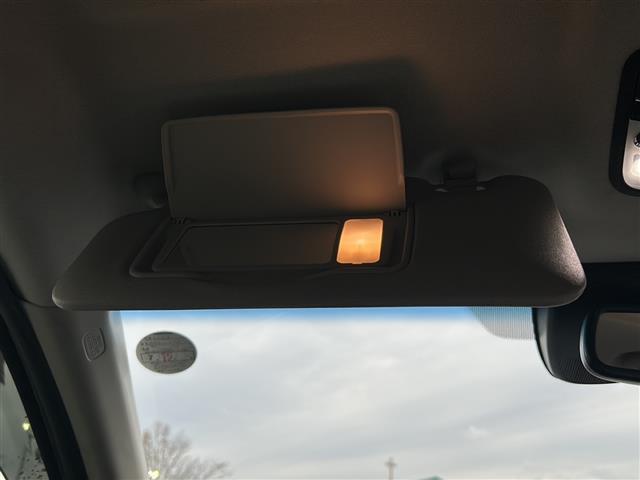 ヴェゼル ハイブリッドZ・ホンダセンシング 純正8インチナビ ホンダセンシング フルセグ バックカメラ クリアランスソナー 禁煙車 ルーフレール LEDヘッドライト レーダークルーズ パドルシフト ETC スマートキー 純正アルミ(40枚目)