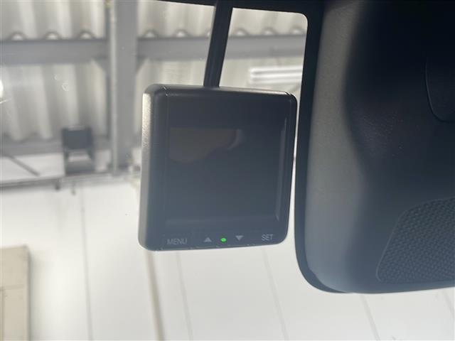 ヴェゼル e:HEV X 純正8インチナビ フルセグ Bluetoothオーディオ USB接続 DVD再生 バックカメラ レーダークルーズ コーナーセンサー ビルトインETC ヒルディセントコントロール LEDヘッドライト(13枚目)