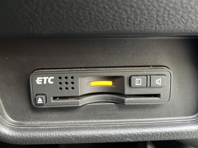 オデッセイ アブソルート・Xホンダセンシング 純正8インチナビ Bluetoothオーディオ フルセグ DVD再生 バックカメラ 後席フリップダウンモニター 両側パワースライド アダプティブクルーズコントロール LEDヘッドライト 全方位ドラレコ(11枚目)