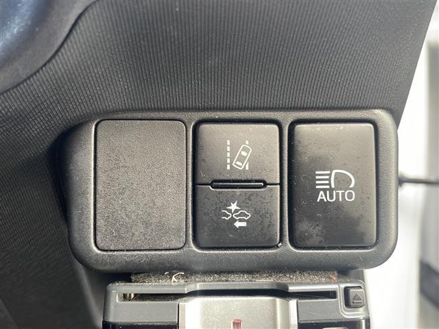 アクア Ｓスタイルブラック　純正メモリナビ　バックカメラ　トヨタセーフティセンス　プリクラッシュセーフティ　レーンキープアシスト　スマートキー　プッシュスタート　ＥＴＣ　禁煙車　オートエアコン　ドアバイザー　純正フロアマット（6枚目）