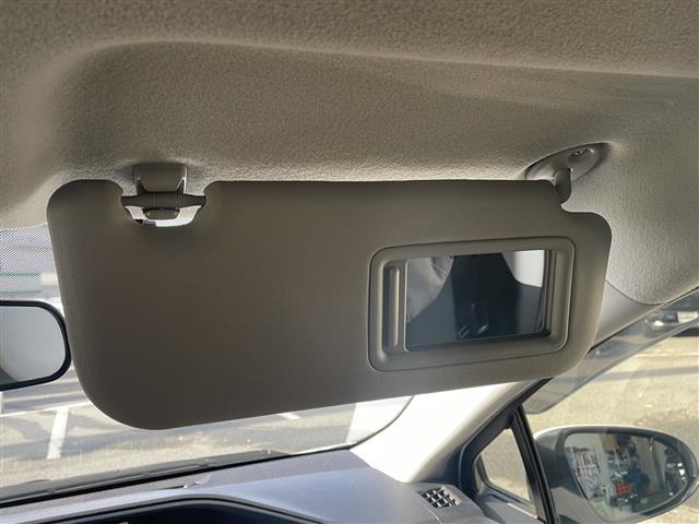 アクア Ｓスタイルブラック　純正メモリナビ　バックカメラ　トヨタセーフティセンス　プリクラッシュセーフティ　レーンキープアシスト　スマートキー　プッシュスタート　ＥＴＣ　禁煙車　オートエアコン　ドアバイザー　純正フロアマット（36枚目）