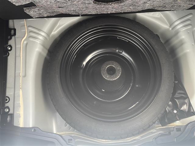 アクア Ｓスタイルブラック　純正メモリナビ　バックカメラ　トヨタセーフティセンス　プリクラッシュセーフティ　レーンキープアシスト　スマートキー　プッシュスタート　ＥＴＣ　禁煙車　オートエアコン　ドアバイザー　純正フロアマット（41枚目）