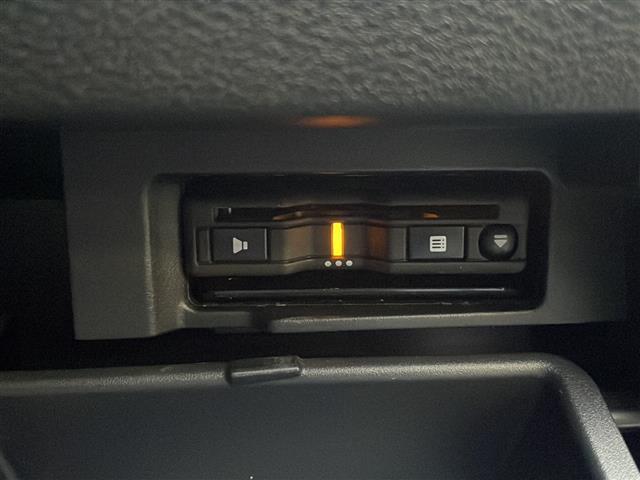 セレナ ハイウェイスター プロパイロットエディション 純正メモリナビ フルセグ Bluetoothオーディオ DVD再生 後席フリップダウンモニター プロパイロット エマージェンシーブレーキ 両側パワースライド LEDヘッドライト ビルトインETC(9枚目)