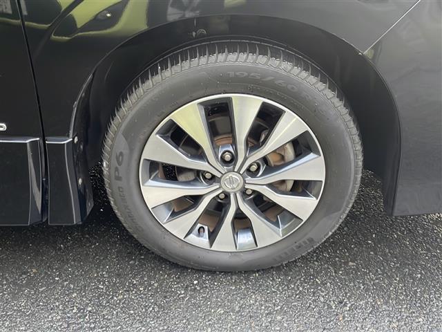 セレナ ハイウェイスター プロパイロットエディション 純正メモリナビ フルセグ Bluetoothオーディオ DVD再生 後席フリップダウンモニター プロパイロット エマージェンシーブレーキ 両側パワースライド LEDヘッドライト ビルトインETC(17枚目)