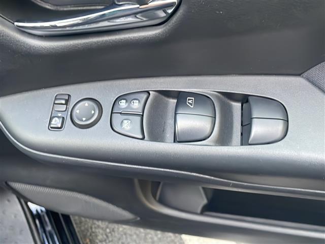 セレナ ハイウェイスター プロパイロットエディション 純正メモリナビ フルセグ Bluetoothオーディオ DVD再生 後席フリップダウンモニター プロパイロット エマージェンシーブレーキ 両側パワースライド LEDヘッドライト ビルトインETC(34枚目)