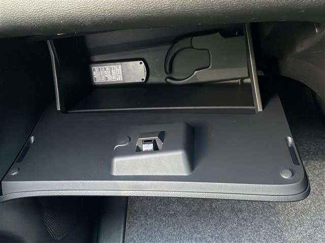 セレナ ハイウェイスター プロパイロットエディション 純正メモリナビ フルセグ Bluetoothオーディオ DVD再生 後席フリップダウンモニター プロパイロット エマージェンシーブレーキ 両側パワースライド LEDヘッドライト ビルトインETC(36枚目)