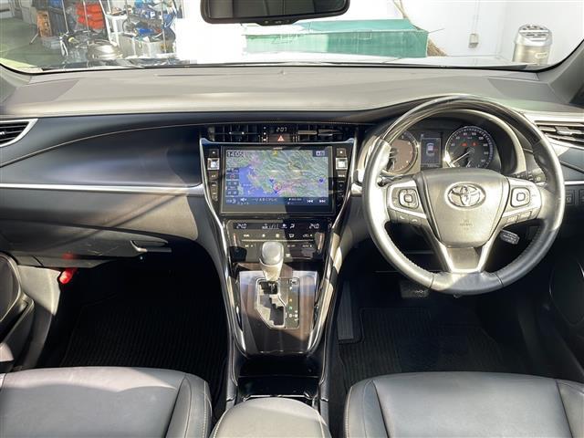 ハリアー プレミアム モデリスタエアロ アルパイン10インチナビ Bluetoothオーディオ DVD再生 フルセグ バックカメラ プリクラッシュセーフティ レーダークルーズ 電動リアゲート ビルトインETC 禁煙車(3枚目)