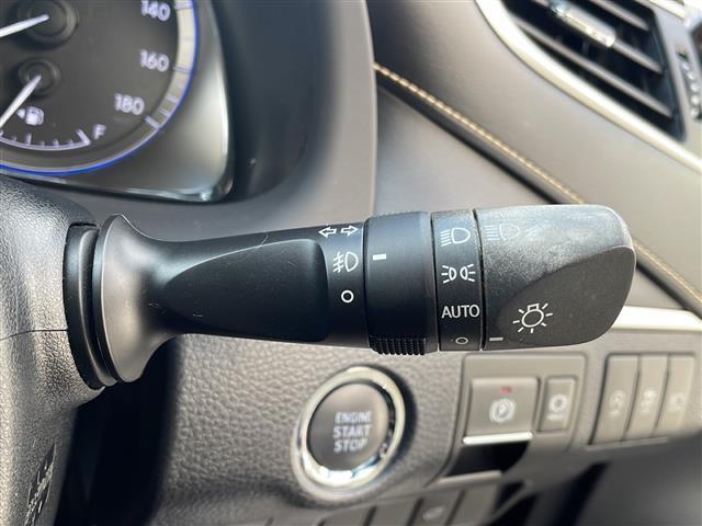 ハリアー プレミアム モデリスタエアロ アルパイン10インチナビ Bluetoothオーディオ DVD再生 フルセグ バックカメラ プリクラッシュセーフティ レーダークルーズ 電動リアゲート ビルトインETC 禁煙車(29枚目)