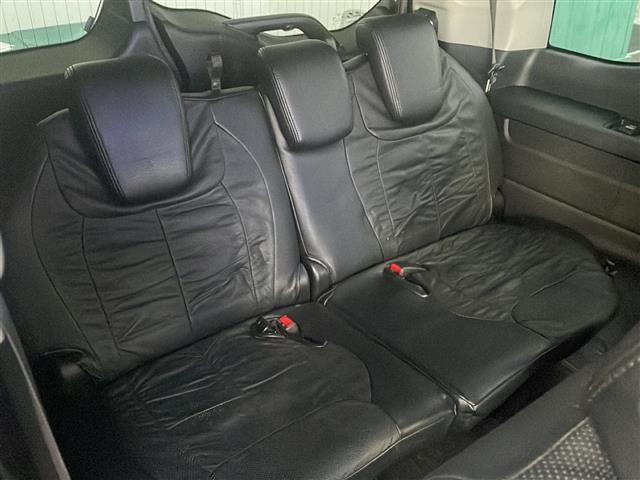 ステップワゴンスパーダ スパーダハイブリッド　Ｇ・ＥＸ　ホンダセンシング　純正９インチナビ　Ｂｌｕｅｔｏｏｔｈオーディオ　ＤＶＤ再生　ＨＤＭＩ　ＵＳＢ　マルチビューモニター　後席フリップダウンモニター　両側パワースライド　アダプティブクルーズコントロール　車高調　ＬＥＤ（16枚目）