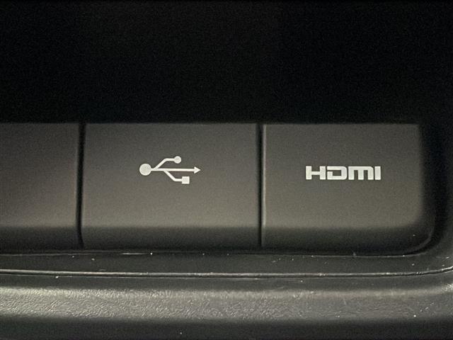 ステップワゴンスパーダ スパーダハイブリッド　Ｇ・ＥＸ　ホンダセンシング　純正９インチナビ　Ｂｌｕｅｔｏｏｔｈオーディオ　ＤＶＤ再生　ＨＤＭＩ　ＵＳＢ　マルチビューモニター　後席フリップダウンモニター　両側パワースライド　アダプティブクルーズコントロール　車高調　ＬＥＤ（36枚目）