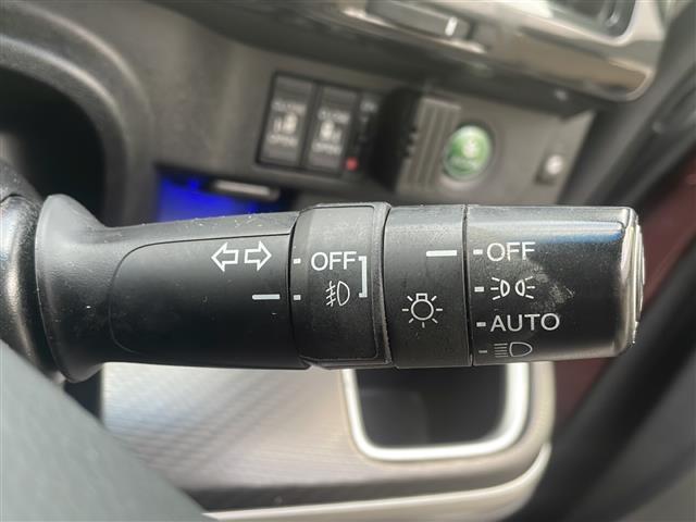 ステップワゴンスパーダ スパーダハイブリッド　Ｇ・ＥＸ　ホンダセンシング　純正９インチナビ　Ｂｌｕｅｔｏｏｔｈオーディオ　ＤＶＤ再生　ＨＤＭＩ　ＵＳＢ　マルチビューモニター　後席フリップダウンモニター　両側パワースライド　アダプティブクルーズコントロール　車高調　ＬＥＤ（37枚目）