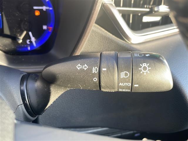 カローラツーリング ハイブリッド ダブルバイビー モデリスタエアロ 純正ディスプレイオーディオ ナビ フルセグ Bluetoothオーディオ DVD再生 レーダークルーズ LEDヘッドライト クリアランスソナー ビルトインETC スマートキー 禁煙車(33枚目)