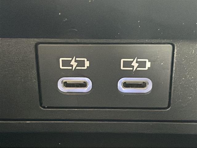 プリウス Ｕ　純正ディスプレイオーディオ　パノラミックビューモニター　プリクラッシュセーフティ　レーダークルーズコントロール　ブラインドスポットモニター　ステアリングヒーター　シートヒーター　前後ドラレコ　禁煙車（32枚目）