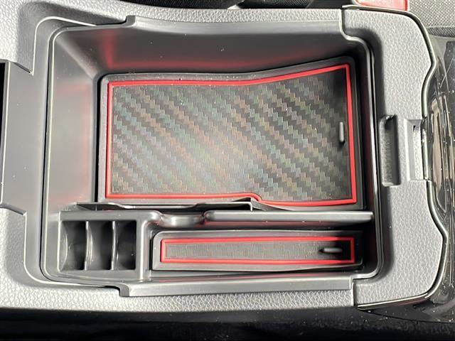 ヴェゼル ｅ：ＨＥＶ　Ｘ　純正９インチナビ　Ｂｌｕｅｔｏｏｔｈオーディオ　フルセグ　ＵＳＢ接続　バックカメラ　アダプティブクルーズコントロール　ビルトインＥＴＣ　コーナーセンサー　パドルシフト　ＬＥＤヘッドライト　禁煙車（35枚目）