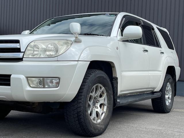 ハイラックスサーフ ＳＳＲ－Ｘ　４ＷＤ　社外ナビ　社外バックカメラ　社外アルミホイール　バックドア／イージークローザー　オートライト　電格調整ミラー　ライト付きサイドステップ　リア７面プライバシーガラス　ドアバイザー　フロアマット（16枚目）