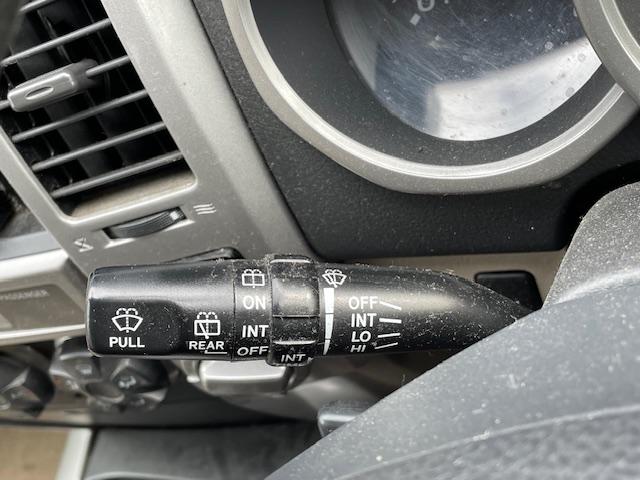 ハイラックスサーフ ＳＳＲ－Ｘ　４ＷＤ　社外ナビ　社外バックカメラ　社外アルミホイール　バックドア／イージークローザー　オートライト　電格調整ミラー　ライト付きサイドステップ　リア７面プライバシーガラス　ドアバイザー　フロアマット（57枚目）