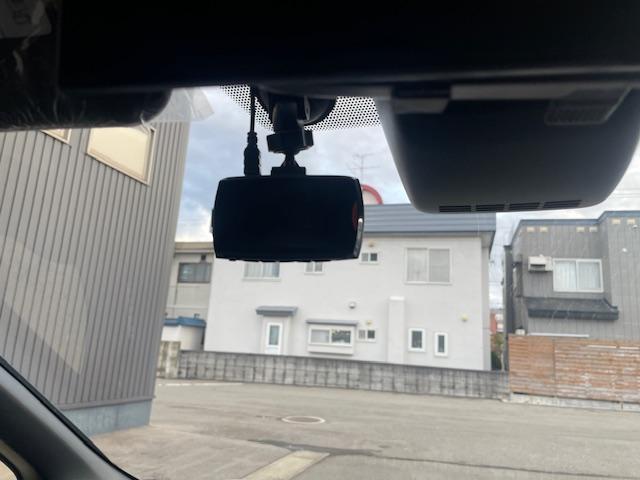 ノア Ｓｉ　４ＷＤ・寒冷地仕様・ワンオーナー・純正ＳＤナビ・Ｂｌｕｅｔｏｏｔｈ・ＣＤ・ＤＶＤ・ＴＶ・クルーズコントロール・ＭＴモード付ＡＴ・両側パワースライド・レーンキープ・ドライブレコーダー・冬タイヤ積込（34枚目）