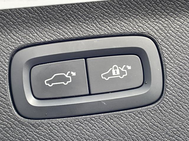 ＸＣ９０ Ｂ６　ＡＷＤ　インスクリプション　純正ナビ　Ａｐｐｌｙ　Ｃａｒｐｌａｙ　Ｂｏｗｅｒｓ　＆　Ｗｉｌｋｉｎｓスピーカー　ブロンドレザーシート　ステアリングヒーター　全席シートヒーター　前席ベンチレーション　前後ドラレコ　全方位カメラ（65枚目）