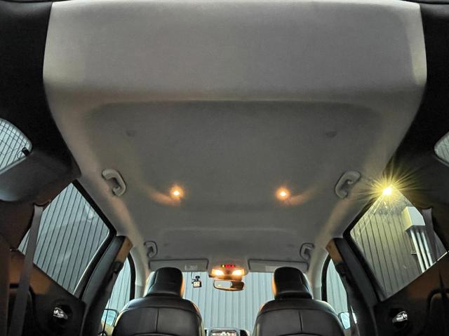 ジープ・チェロキー トレイルホーク　純正ナビ　バックカメラ　前席パワーシート　前後ドライブレコーダー　電動リアゲート　ブラインドスポットモニター　パドルシフト　レーダークルーズコントロール　ＥＴＣ　４ＷＤ　レーンキープアシスト（75枚目）