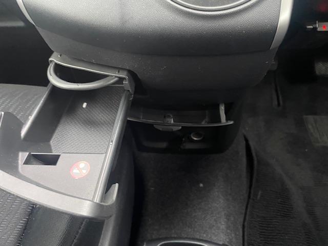 ウィッシュ １．８Ｘ　ＨＩＤセレクション　４ＷＤ・特別仕様車・ワンオーナー・純正ナビ・ワンセグＴＶ・ＥＴＣ・寒冷地仕様・電動格納ドアミラー・フロントヒーター・リアヒーター・バックカメラ・エンジンスターター・センターデフロック（22枚目）