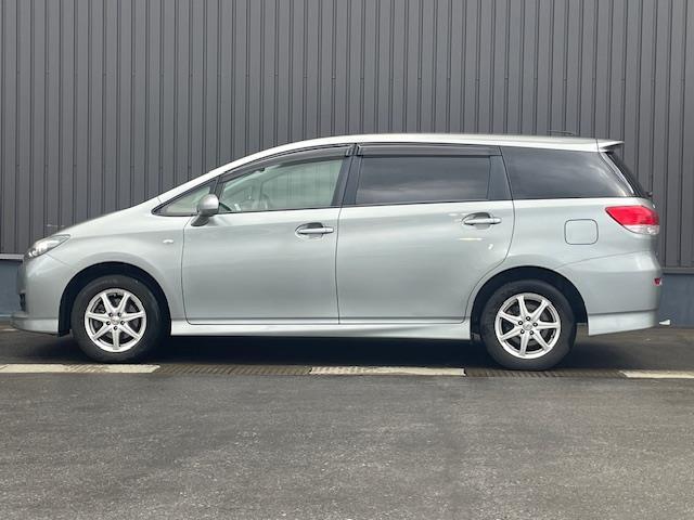 ウィッシュ １．８Ｘ　ＨＩＤセレクション　４ＷＤ・特別仕様車・ワンオーナー・純正ナビ・ワンセグＴＶ・ＥＴＣ・寒冷地仕様・電動格納ドアミラー・フロントヒーター・リアヒーター・バックカメラ・エンジンスターター・センターデフロック（30枚目）