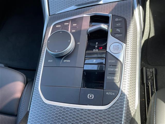 ３シリーズ ３２０ｄ　ｘＤｒｉｖｅ　Ｍスポーツ　４ＷＤ・純正ナビ・バーチャルコックピット・ハーフレザー・メモリー付パワーシート・シートヒーター・パーキングアシスト・レーンキープアシスト・ヘッドアップディスプレイ・アダプティブクルーズコントロール（21枚目）