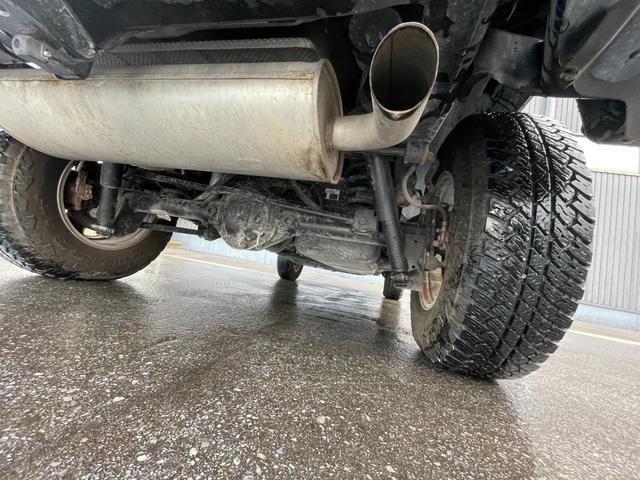 ジープ・ラングラーアンリミテッド スポーツ　社外メモリナビ　フルセグＴＶ　ＣＤ　ＤＶＤ　Ｂｌｕｅｔｏｏｔｈ　後席モニター　バックカメラ　ドライブレコーダー　前のみ　４ＷＤ　ＥＴＣ　サイドモニター　純正アルミホイール　純正フロアマット（61枚目）