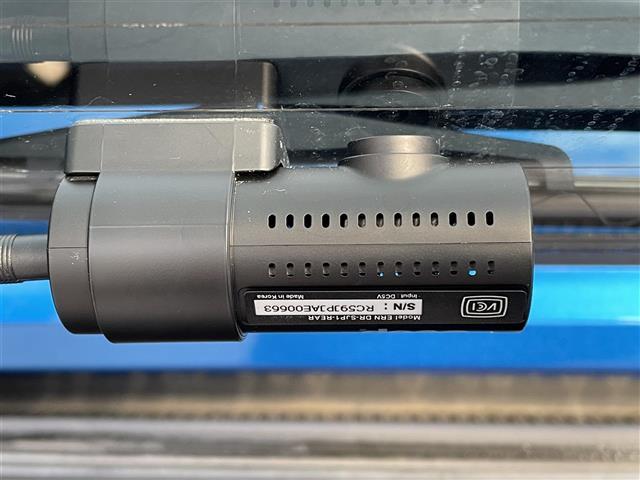 ジープ・ラングラーアンリミテッド サハラ 社外ナビ ALPINEスピーカー バックカメラ ETC 前後ドライブレコーダー 前席シートヒーター クルーズコントロール 純正フロアマット 純正アルミホイール 横滑り防止装置 ダウンヒルアシスト(2枚目)