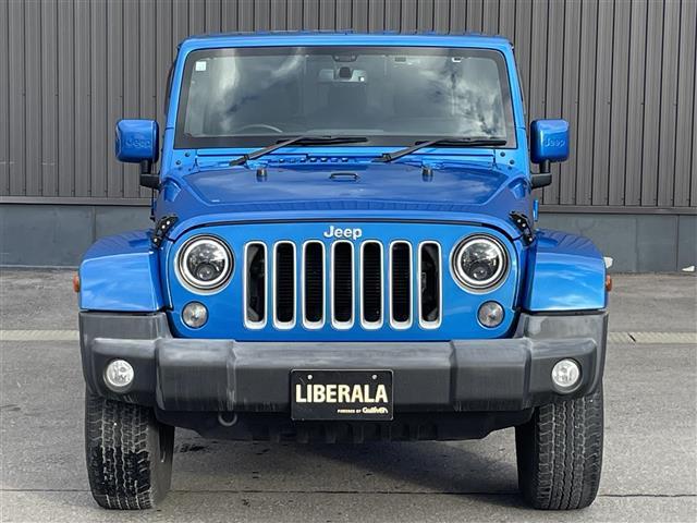 ジープ・ラングラーアンリミテッド サハラ 社外ナビ ALPINEスピーカー バックカメラ ETC 前後ドライブレコーダー 前席シートヒーター クルーズコントロール 純正フロアマット 純正アルミホイール 横滑り防止装置 ダウンヒルアシスト(3枚目)