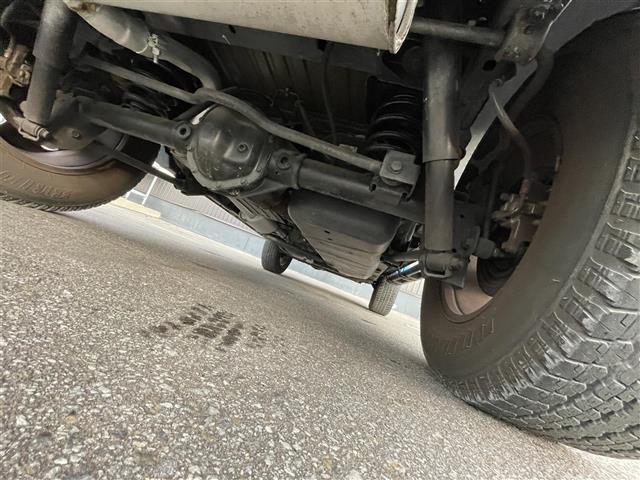 ジープ・ラングラーアンリミテッド サハラ 社外ナビ ALPINEスピーカー バックカメラ ETC 前後ドライブレコーダー 前席シートヒーター クルーズコントロール 純正フロアマット 純正アルミホイール 横滑り防止装置 ダウンヒルアシスト(28枚目)