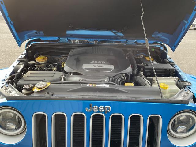 ジープ・ラングラーアンリミテッド サハラ 社外ナビ ALPINEスピーカー バックカメラ ETC 前後ドライブレコーダー 前席シートヒーター クルーズコントロール 純正フロアマット 純正アルミホイール 横滑り防止装置 ダウンヒルアシスト(73枚目)