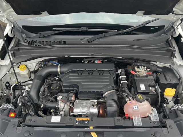 ジープ・レネゲード トレイルホーク　純正ナビ　フルセグＴＶ　バックカメラ　ＥＴＣ　クルーズコントロール　ブラインドスポットアシスト　レーンキープアシスト　純正１７インチアルミホイール　ダウンヒルアシスト　ＬＥＤヘッドライト（40枚目）