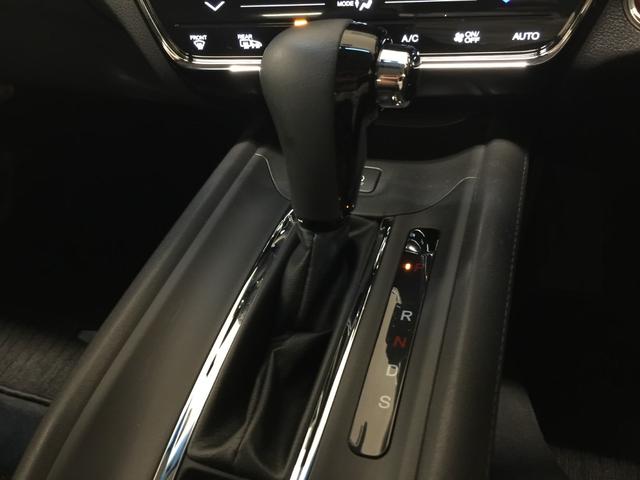 S 衝突軽減 プッシュスタート ハーフレザーシート 純正ナビ Bカメラ 前席シートヒーター ビルトインETC クルコン パドルシフト 純正AW ALEDヘッドライト オートライト フォグライト(26枚目)