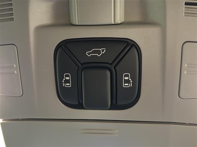 ヴェルファイア ２．４Ｚ　ゴールデンアイズ　アルパインナビ（フルセグＴＶ／Ｂｌｕｅｔｏｏｔｈ）　アルパインフリップダウンモニター　ＥＴＣ　バックカメラ　両側パワスラ　パワーバックドア　クルコン　純正ＡＷ　前後コーナーセンサー　スマートキー（9枚目）