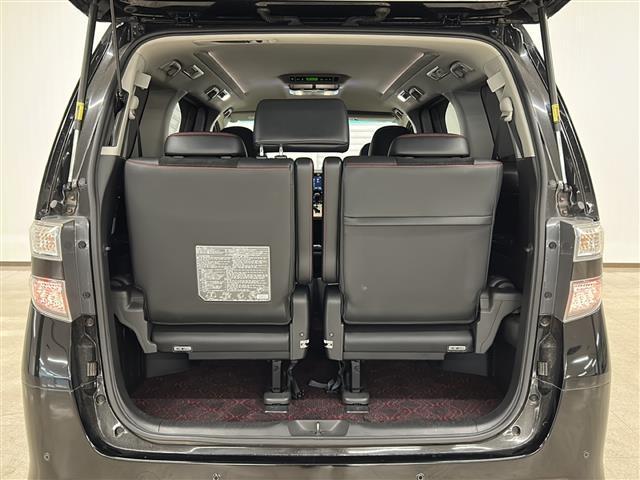 ヴェルファイア ２．４Ｚ　ゴールデンアイズ　アルパインナビ（フルセグＴＶ／Ｂｌｕｅｔｏｏｔｈ）　アルパインフリップダウンモニター　ＥＴＣ　バックカメラ　両側パワスラ　パワーバックドア　クルコン　純正ＡＷ　前後コーナーセンサー　スマートキー（17枚目）