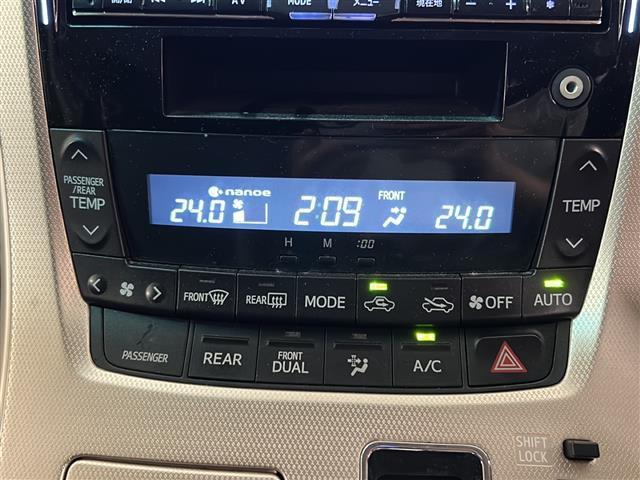 ヴェルファイア ２．４Ｚ　ゴールデンアイズ　アルパインナビ（フルセグＴＶ／Ｂｌｕｅｔｏｏｔｈ）　アルパインフリップダウンモニター　ＥＴＣ　バックカメラ　両側パワスラ　パワーバックドア　クルコン　純正ＡＷ　前後コーナーセンサー　スマートキー（39枚目）