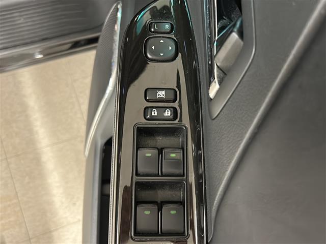 ヴェルファイア ２．４Ｚ　ゴールデンアイズ　アルパインナビ（フルセグＴＶ／Ｂｌｕｅｔｏｏｔｈ）　アルパインフリップダウンモニター　ＥＴＣ　バックカメラ　両側パワスラ　パワーバックドア　クルコン　純正ＡＷ　前後コーナーセンサー　スマートキー（41枚目）