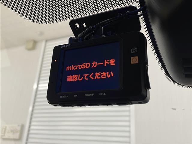 セレナ e-パワー ハイウェイスターV 純正SDナビ(ラジオ/フルセグ/CD/DVD/SD/BT)ETC ドライブレコーダー 後席モニター デジタルインナーミラー 両側パワースライドドア  プロパイロト ステアリングスイッチ シートヒーター(9枚目)