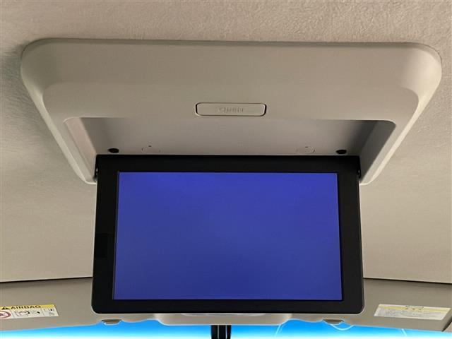 セレナ ハイウェイスター　Ｖセレ＋セーフティＩＩ　ＳＨＶ　純正ＳＤナビ　全方位カメラ　ＥＴＣ　クルーズコントロール　両側パワースライドドア　フリップダウンモニター　レーンキープアシスト　前後コーナーセンサー　衝突軽減システム　横滑り防止装置　プッシュスタート（5枚目）