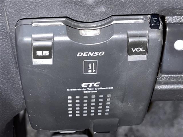 セレナ ハイウェイスター　Ｖセレ＋セーフティＩＩ　ＳＨＶ　純正ＳＤナビ　全方位カメラ　ＥＴＣ　クルーズコントロール　両側パワースライドドア　フリップダウンモニター　レーンキープアシスト　前後コーナーセンサー　衝突軽減システム　横滑り防止装置　プッシュスタート（6枚目）